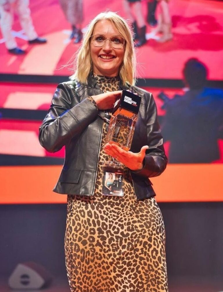 Miss Finance Wiki-influenceraward-bühne